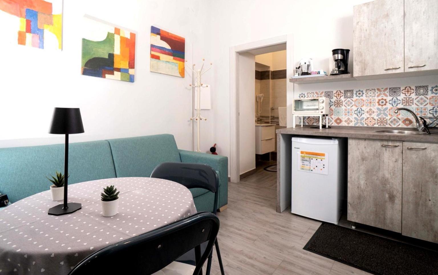 Casa Vacanze Alma B&B Grazioso Appartamento Sul Lungomare Di Pozzuoli A 300Mt Dal Centro E Dal Rione Terra By Movery Luaran gambar